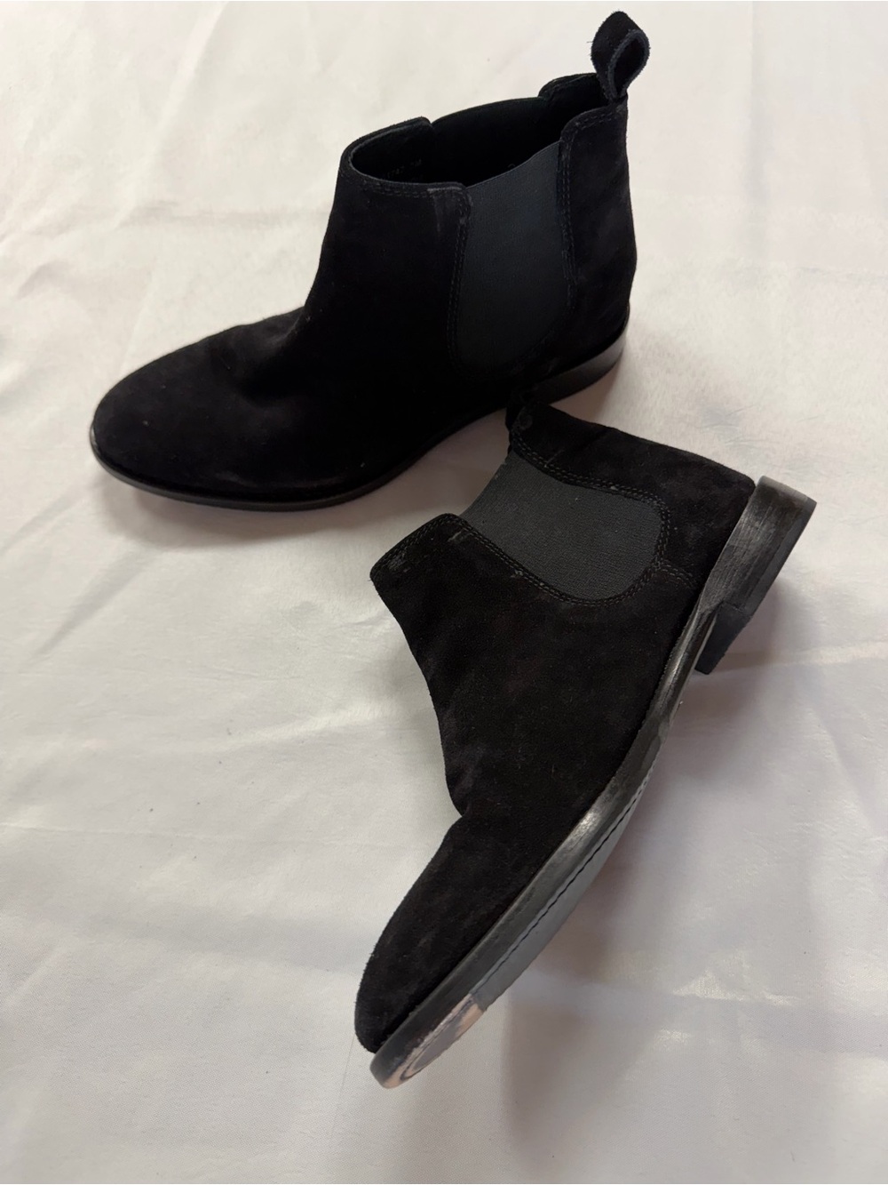 Johnston & Murphy Women's Black Nubuck Chelsea Ankle Boots